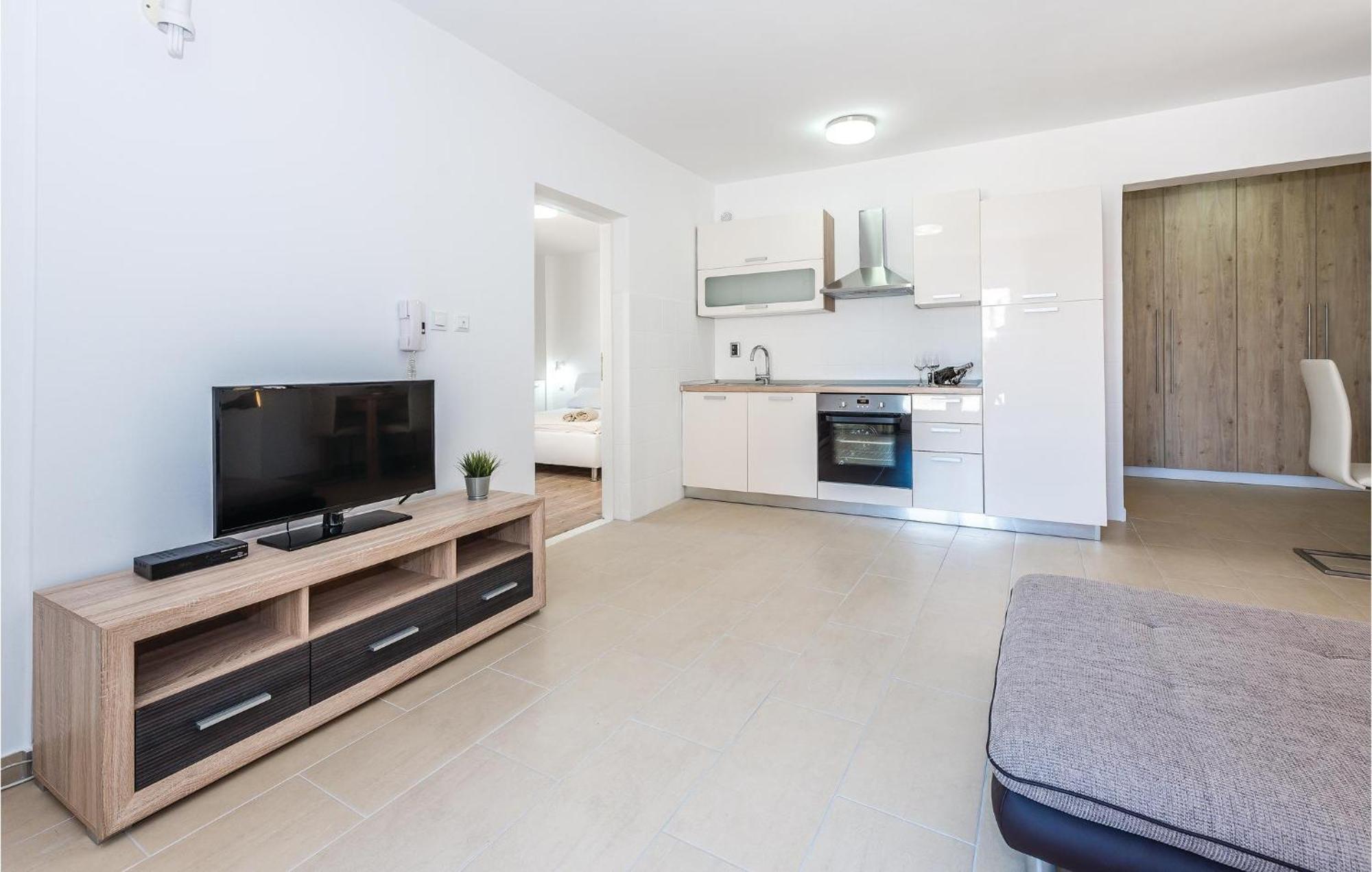 Stunning Home In Betina With Kitchen Luaran gambar